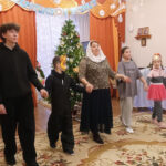 Волонтеры семейного Центра «Горлица» подготовили постановку «Рождественская история»