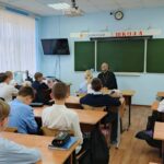 В Выездновской средней школе состоялась беседа священника с учащимися