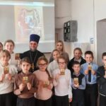 Помощник благочинного посетил Хватовскую школу